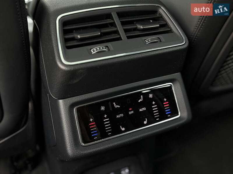 Внедорожник / Кроссовер Audi e-tron 2019 в Тернополе