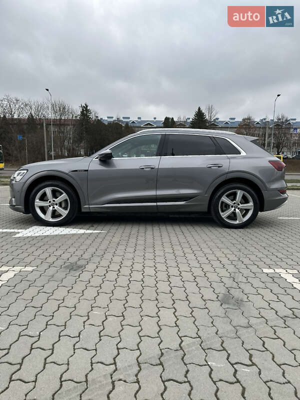 Внедорожник / Кроссовер Audi e-tron 2022 в Львове фото 7 Внедорожник / Кроссовер Audi e-tron 2022 в Львове