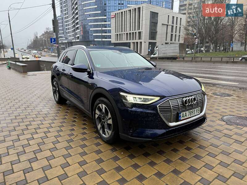 Внедорожник / Кроссовер Audi e-tron 2019 в Киеве фото 3 Внедорожник / Кроссовер Audi e-tron 2019 в Киеве