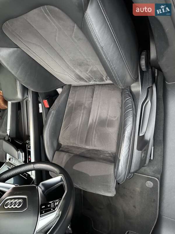 Внедорожник / Кроссовер Audi e-tron 2019 в Киеве фото 2 Внедорожник / Кроссовер Audi e-tron 2019 в Киеве