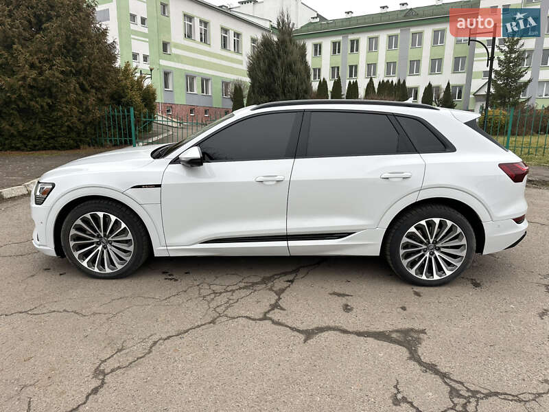 Внедорожник / Кроссовер Audi e-tron 2019 в Львове фото 6 Внедорожник / Кроссовер Audi e-tron 2019 в Львове