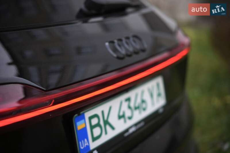 Внедорожник / Кроссовер Audi e-tron 2022 в Дубно фото 15 Внедорожник / Кроссовер Audi e-tron 2022 в Дубно