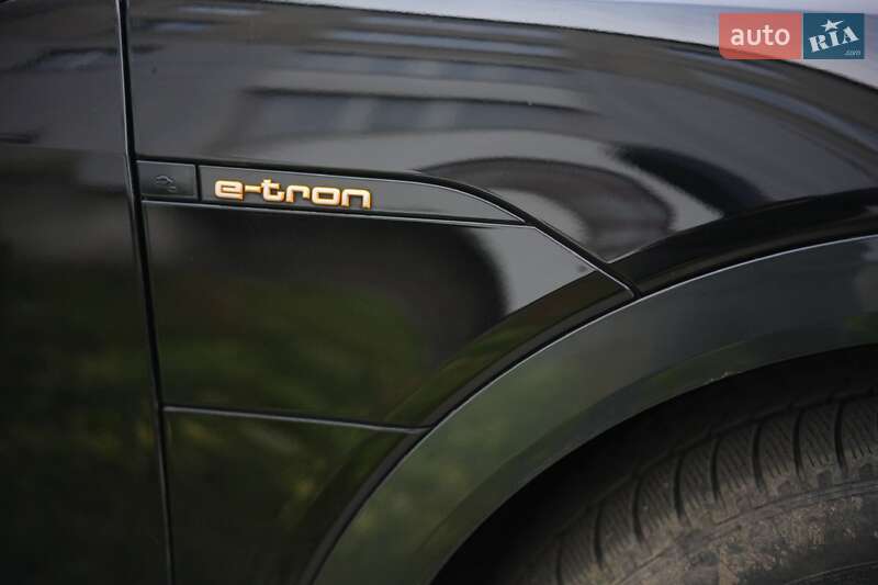 Внедорожник / Кроссовер Audi e-tron 2022 в Дубно фото 23 Внедорожник / Кроссовер Audi e-tron 2022 в Дубно