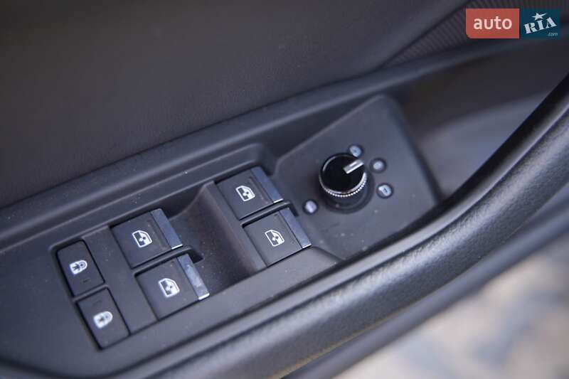 Внедорожник / Кроссовер Audi e-tron 2022 в Дубно фото 39 Внедорожник / Кроссовер Audi e-tron 2022 в Дубно