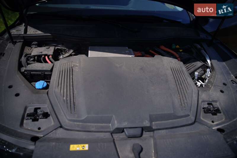 Внедорожник / Кроссовер Audi e-tron 2022 в Дубно фото 49 Внедорожник / Кроссовер Audi e-tron 2022 в Дубно