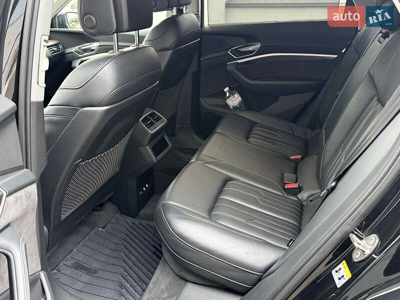 Внедорожник / Кроссовер Audi e-tron 2019 в Дрогобыче фото 30 Внедорожник / Кроссовер Audi e-tron 2019 в Дрогобыче