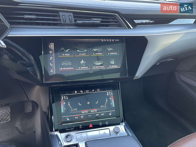 Внедорожник / Кроссовер Audi e-tron 2021 в Киеве