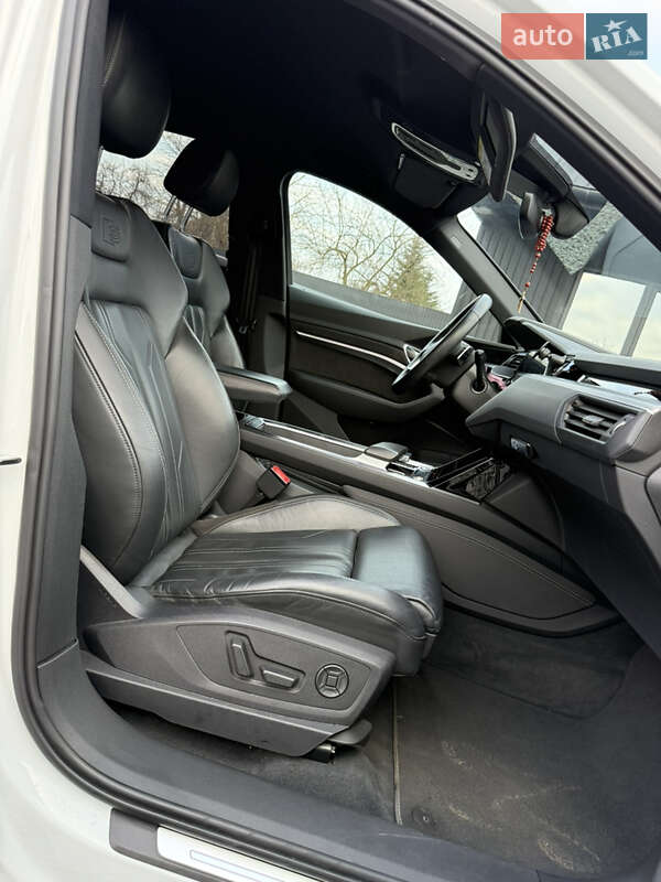 Внедорожник / Кроссовер Audi e-tron 2019 в Дрогобыче фото 33 Внедорожник / Кроссовер Audi e-tron 2019 в Дрогобыче