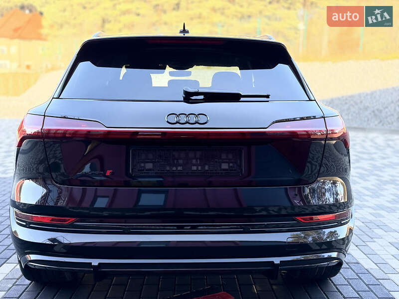 Внедорожник / Кроссовер Audi e-tron 2022 в Львове