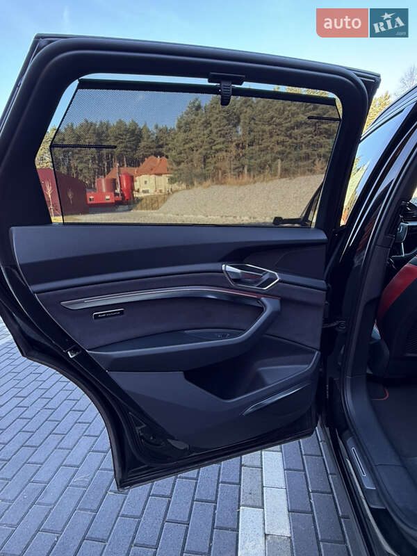 Внедорожник / Кроссовер Audi e-tron 2022 в Львове