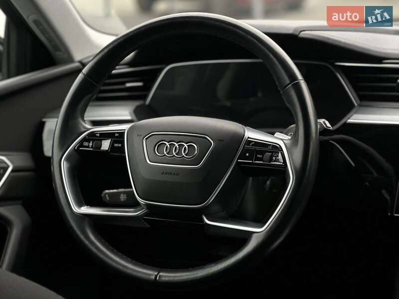 Внедорожник / Кроссовер Audi e-tron 2020 в Виннице фото 13 Внедорожник / Кроссовер Audi e-tron 2020 в Виннице