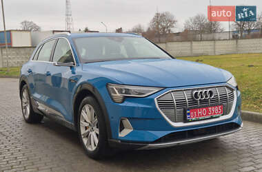 Позашляховик / Кросовер Audi e-tron 2019 в Радехові
