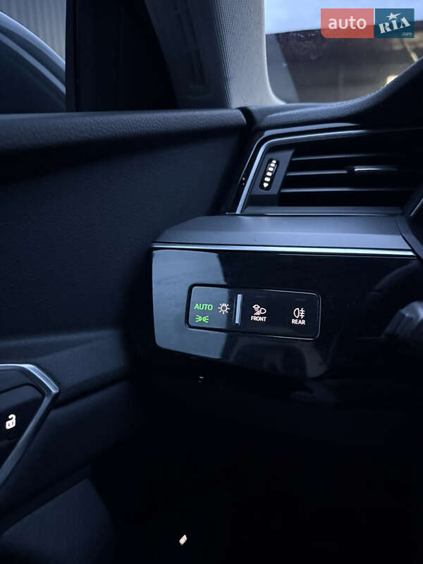 Внедорожник / Кроссовер Audi e-tron 2022 в Калуше