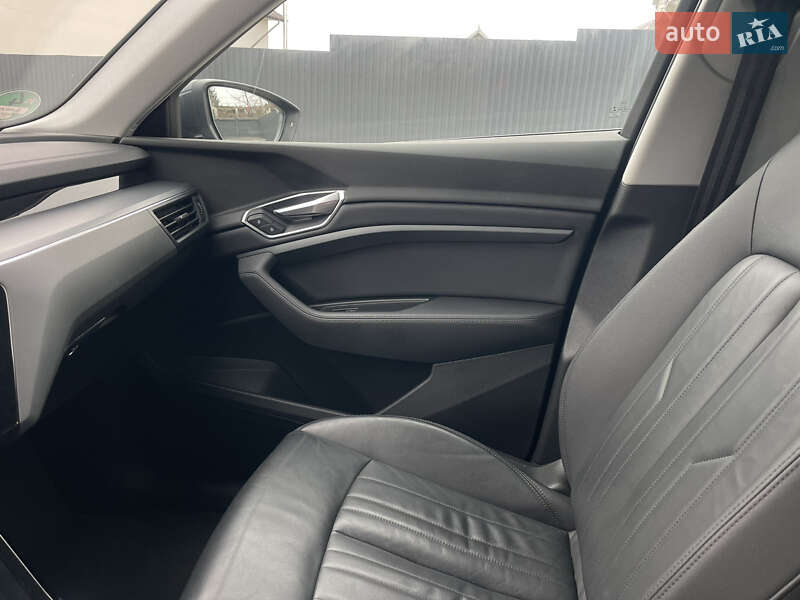 Внедорожник / Кроссовер Audi e-tron 2019 в Черновцах фото 20 Внедорожник / Кроссовер Audi e-tron 2019 в Черновцах