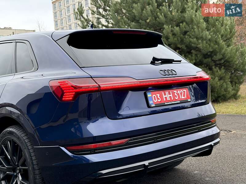 Внедорожник / Кроссовер Audi e-tron 2022 в Ковеле