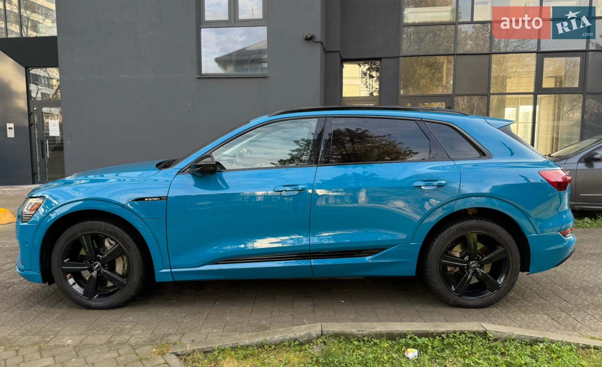 2019 Audi e-tron - мініатюра 9