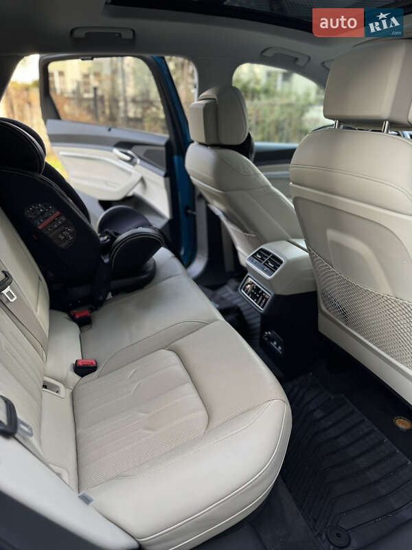 Внедорожник / Кроссовер Audi e-tron 2019 в Львове фото 27 Внедорожник / Кроссовер Audi e-tron 2019 в Львове