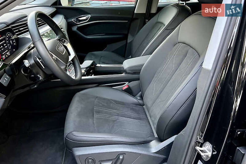 Внедорожник / Кроссовер Audi e-tron 2022 в Киеве фото 12 Внедорожник / Кроссовер Audi e-tron 2022 в Киеве
