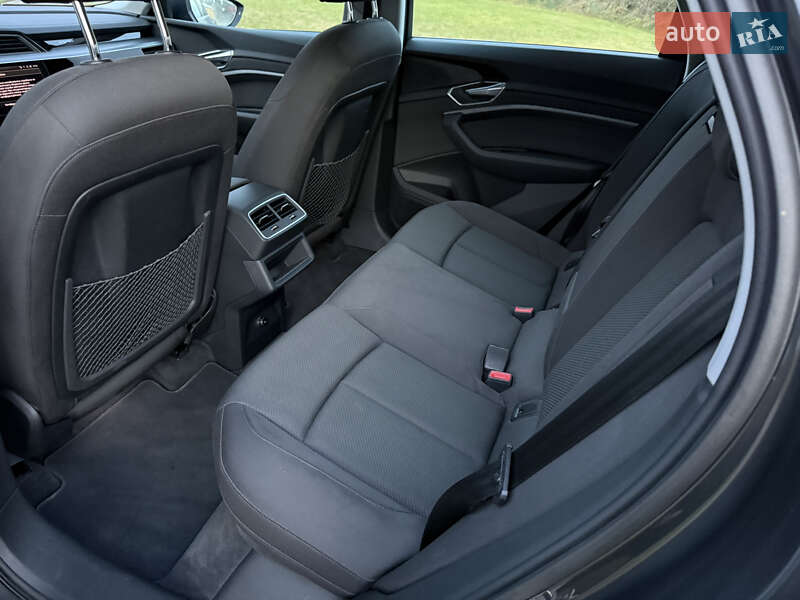 Внедорожник / Кроссовер Audi e-tron 2021 в Тернополе фото 21 Внедорожник / Кроссовер Audi e-tron 2021 в Тернополе