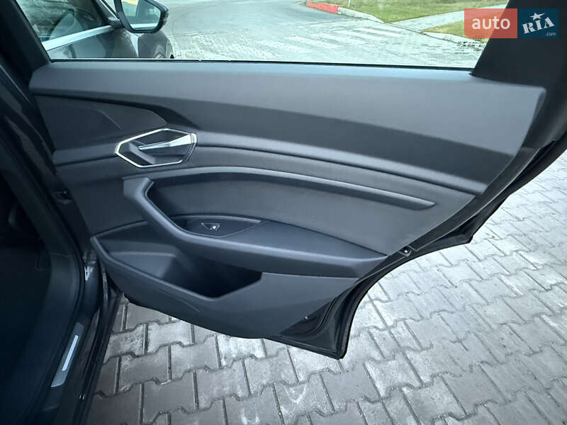 Внедорожник / Кроссовер Audi e-tron 2021 в Тернополе фото 26 Внедорожник / Кроссовер Audi e-tron 2021 в Тернополе