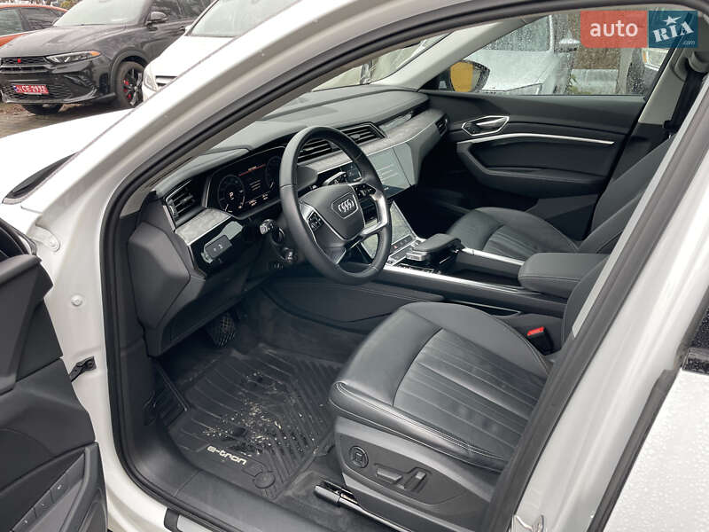 Внедорожник / Кроссовер Audi e-tron 2020 в Львове