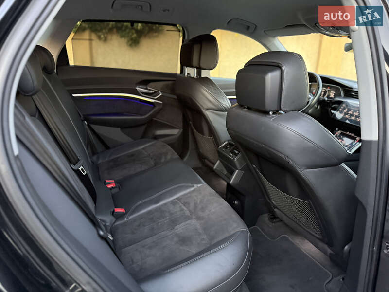 Внедорожник / Кроссовер Audi e-tron 2020 в Ужгороде фото 24 Внедорожник / Кроссовер Audi e-tron 2020 в Ужгороде