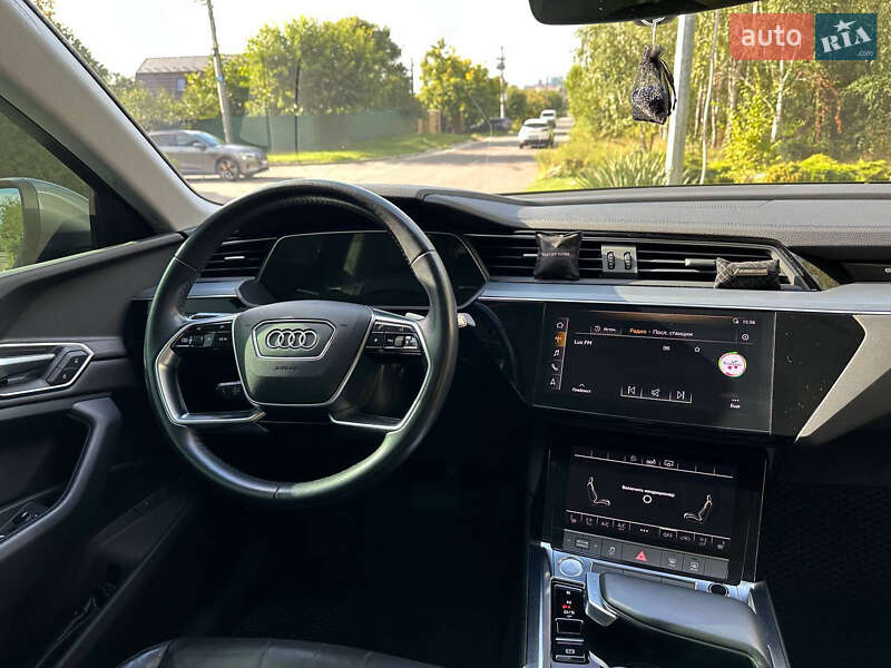 Внедорожник / Кроссовер Audi e-tron 2020 в Житомире фото 22 Внедорожник / Кроссовер Audi e-tron 2020 в Житомире