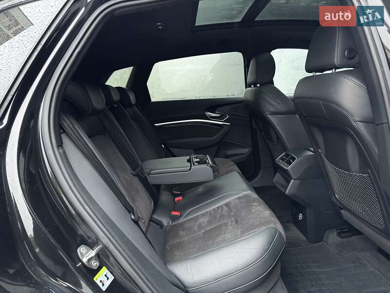 Внедорожник / Кроссовер Audi e-tron 2020 в Тернополе фото 66 Внедорожник / Кроссовер Audi e-tron 2020 в Тернополе