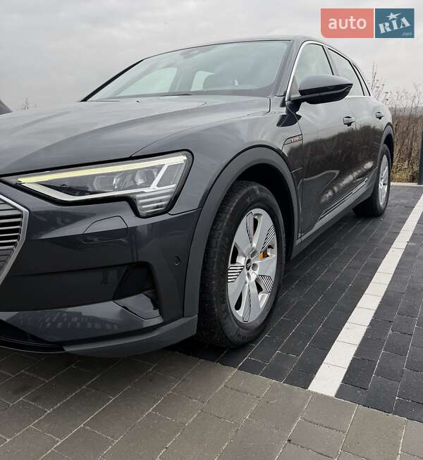Внедорожник / Кроссовер Audi e-tron 2020 в Ровно