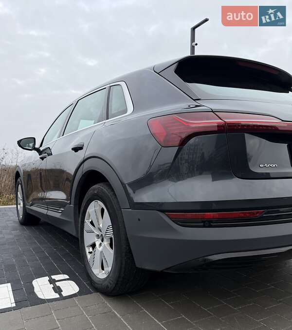 Внедорожник / Кроссовер Audi e-tron 2020 в Ровно