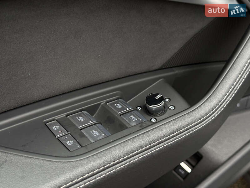 Внедорожник / Кроссовер Audi e-tron 2022 в Ровно