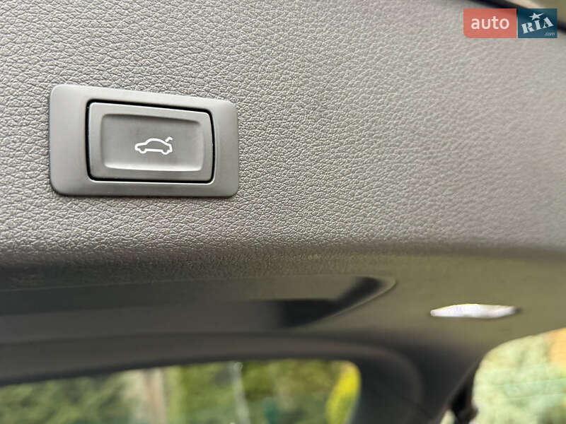 Внедорожник / Кроссовер Audi e-tron 2022 в Ровно