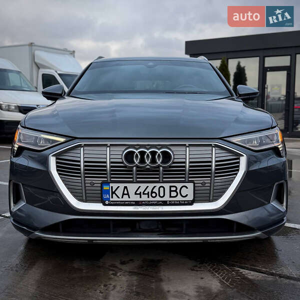Внедорожник / Кроссовер Audi e-tron 2019 в Киеве фото 8 Внедорожник / Кроссовер Audi e-tron 2019 в Киеве