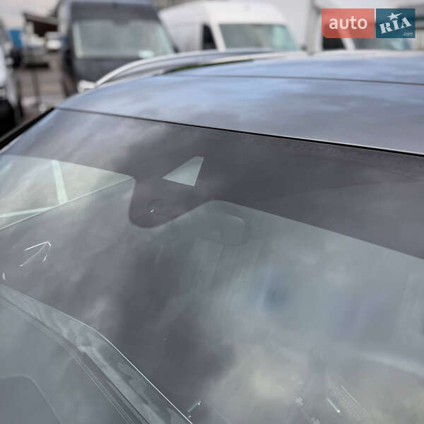 Внедорожник / Кроссовер Audi e-tron 2019 в Киеве фото 11 Внедорожник / Кроссовер Audi e-tron 2019 в Киеве