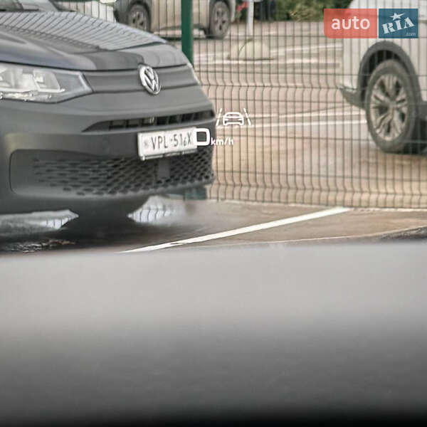 Внедорожник / Кроссовер Audi e-tron 2019 в Киеве фото 56 Внедорожник / Кроссовер Audi e-tron 2019 в Киеве