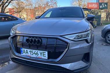 Внедорожник / Кроссовер Audi e-tron 2022 в Киеве