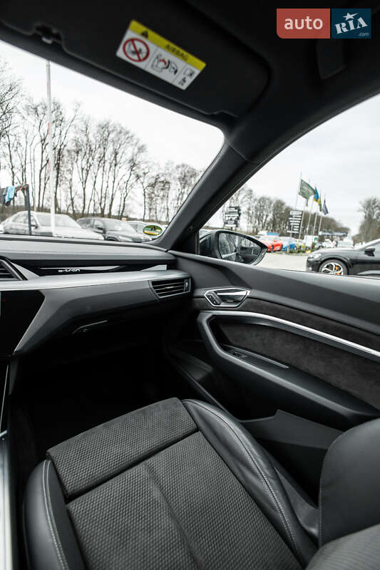 Внедорожник / Кроссовер Audi e-tron 2021 в Львове фото 25 Внедорожник / Кроссовер Audi e-tron 2021 в Львове