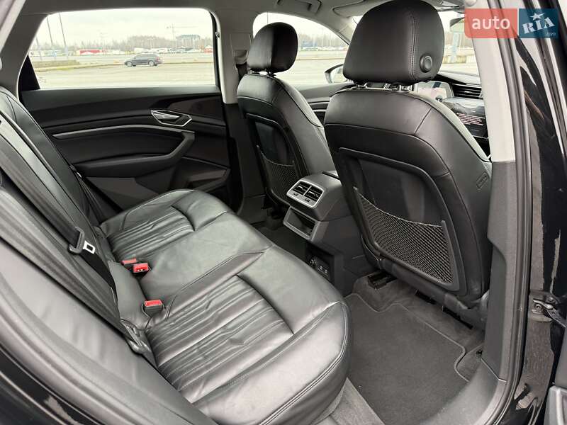 Внедорожник / Кроссовер Audi e-tron 2020 в Львове