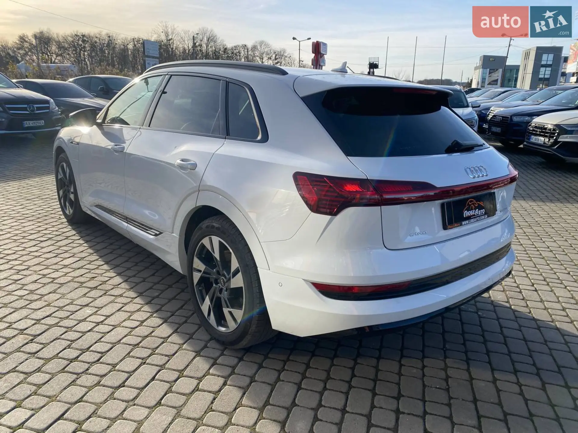 2021 Audi e-tron - мініатюра 6