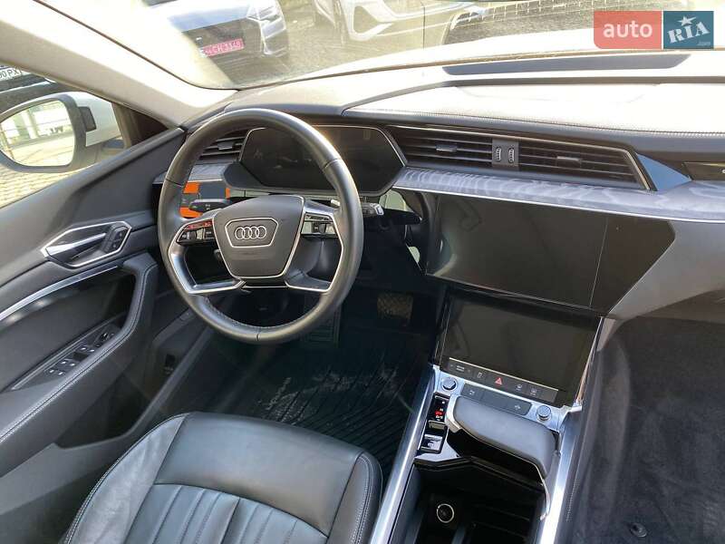 Внедорожник / Кроссовер Audi e-tron 2021 в Львове фото 11 Внедорожник / Кроссовер Audi e-tron 2021 в Львове