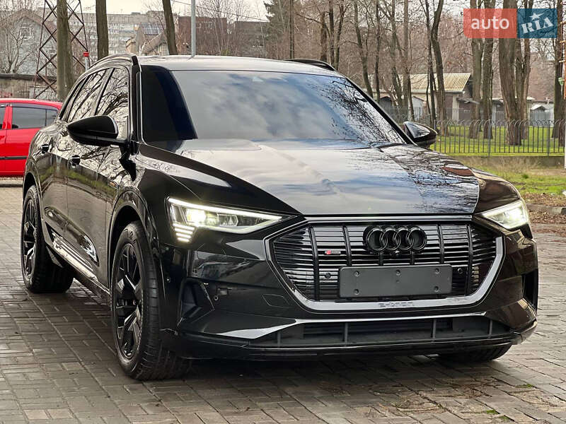 Внедорожник / Кроссовер Audi e-tron 2022 в Днепре