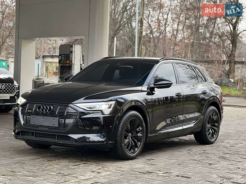 Внедорожник / Кроссовер Audi e-tron 2022 в Днепре