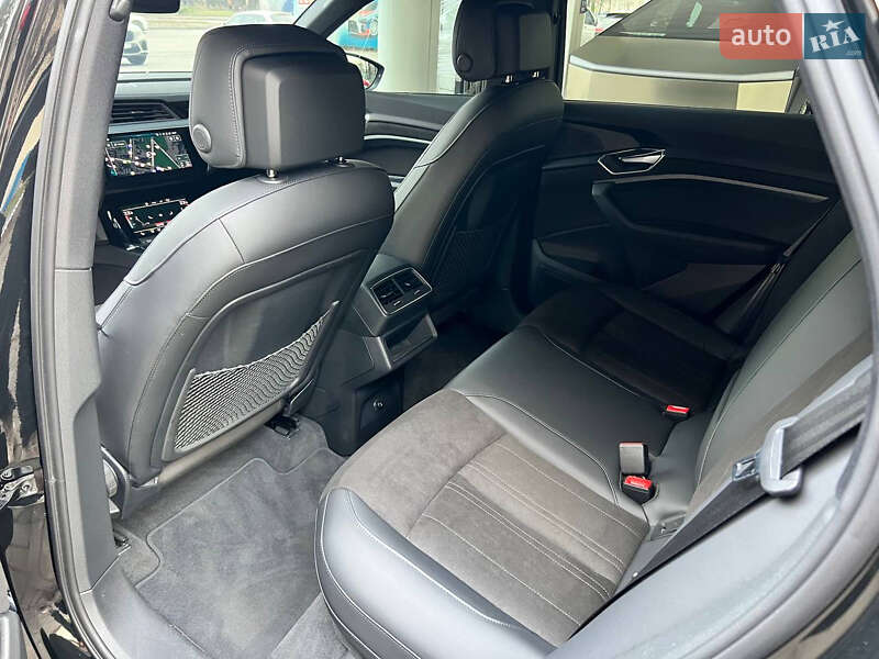 Внедорожник / Кроссовер Audi e-tron 2022 в Днепре