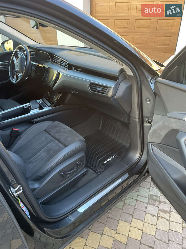 Внедорожник / Кроссовер Audi e-tron 2020 в Самборе фото 17 Внедорожник / Кроссовер Audi e-tron 2020 в Самборе