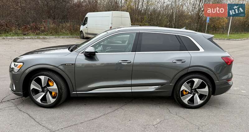 Внедорожник / Кроссовер Audi e-tron 2019 в Ивано-Франковске