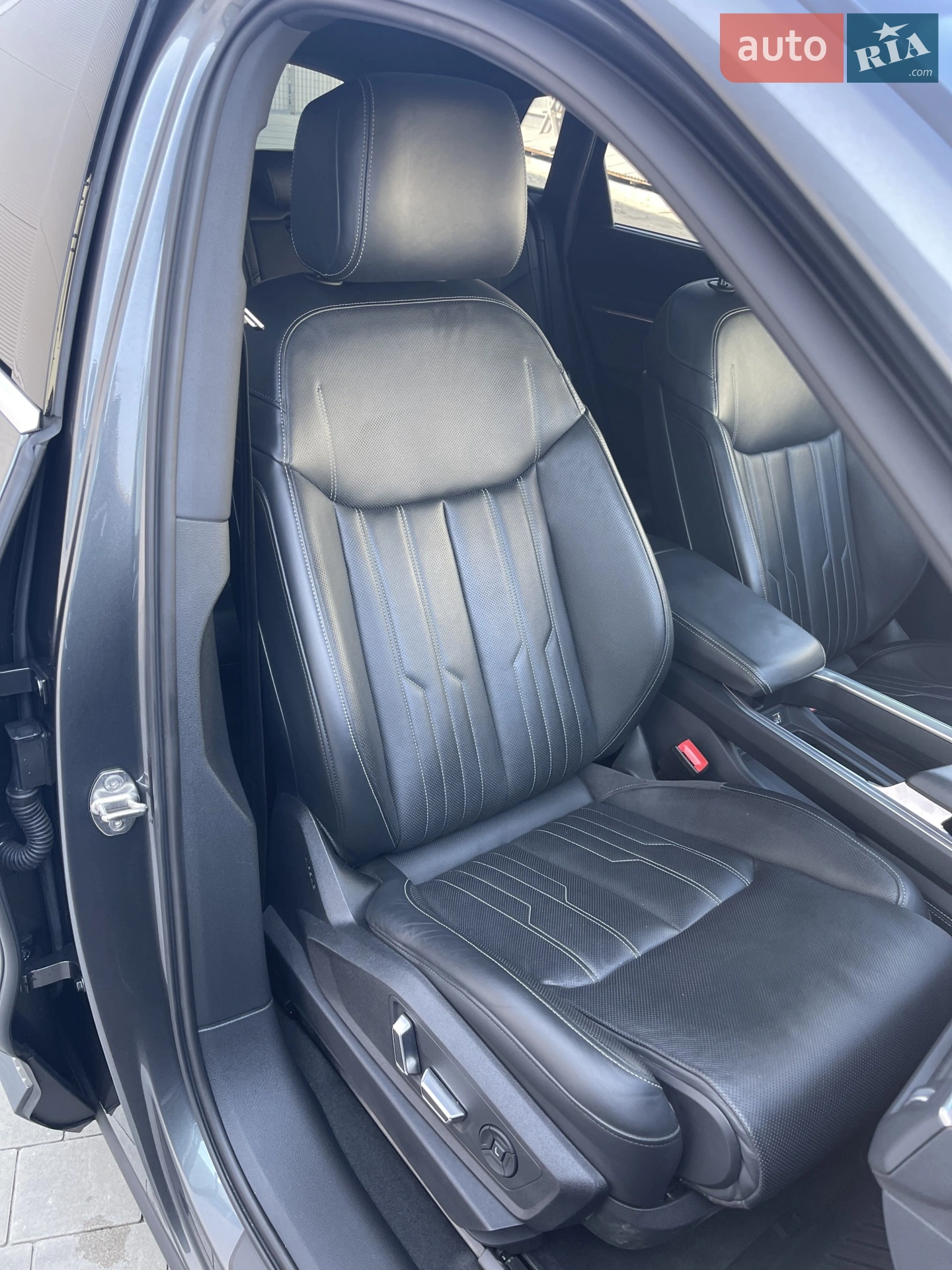 2019 Audi e-tron - мініатюра 36