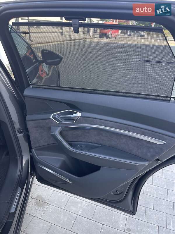 Внедорожник / Кроссовер Audi e-tron 2019 в Ивано-Франковске