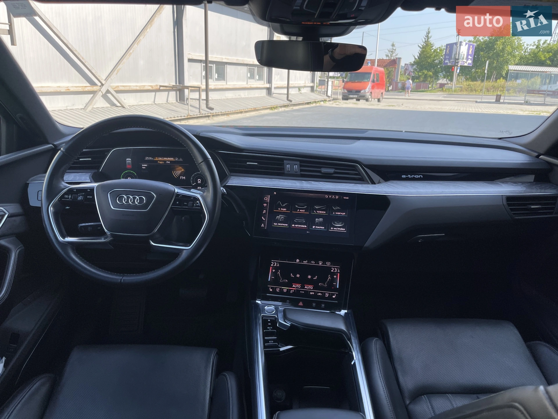 2019 Audi e-tron - мініатюра 47