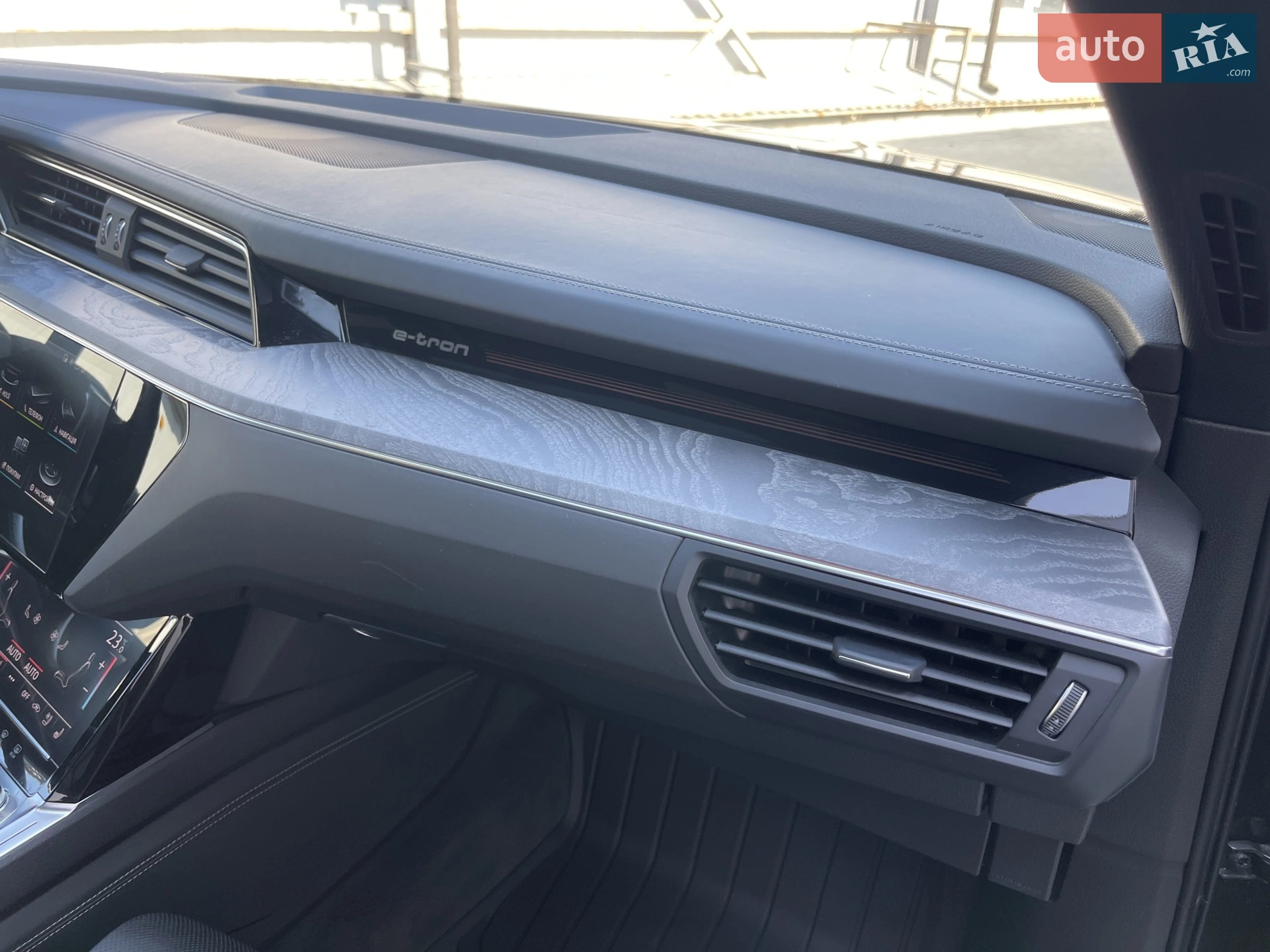 2019 Audi e-tron - мініатюра 49