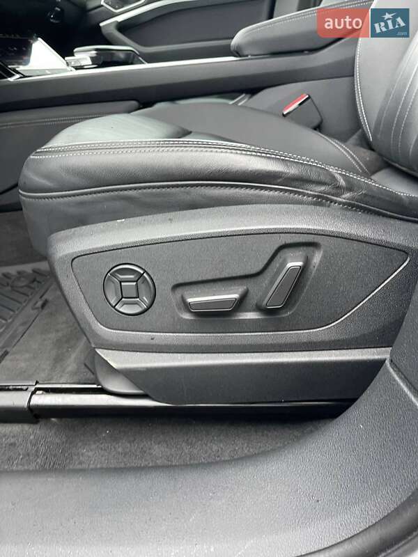 Внедорожник / Кроссовер Audi e-tron 2021 в Львове